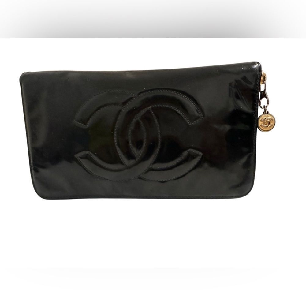 Chanel large zip around wallet added a chain - Picture 5 of 13